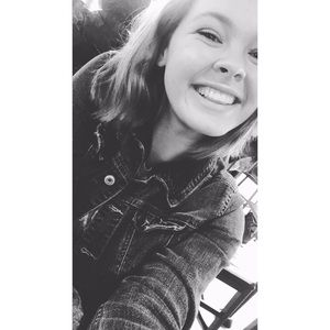 Meet your Posher, Abby